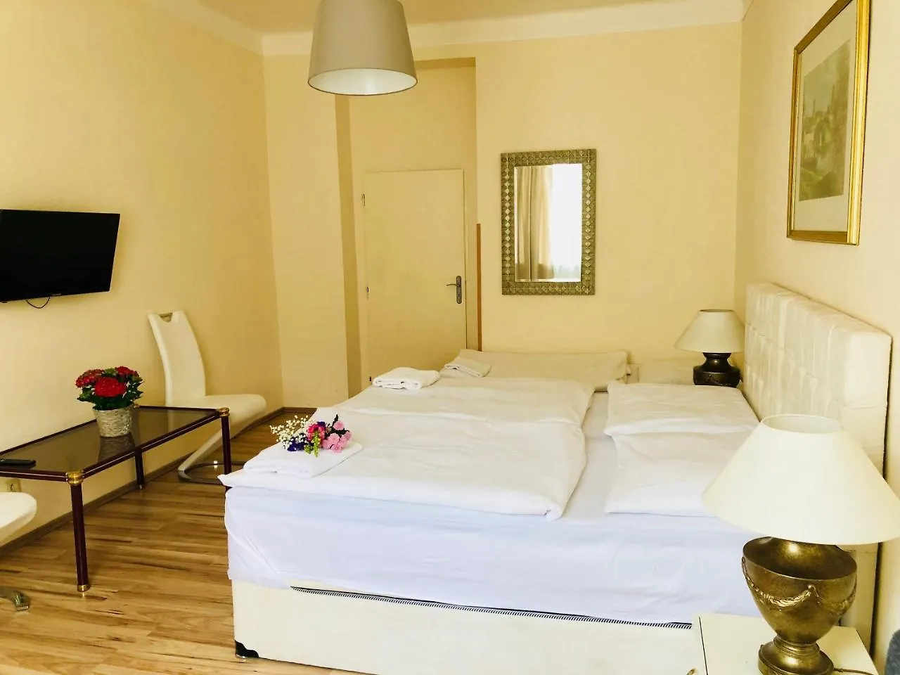 Hotel Mira Inn Prague