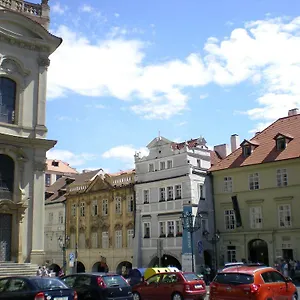 Little Town Budget Отель