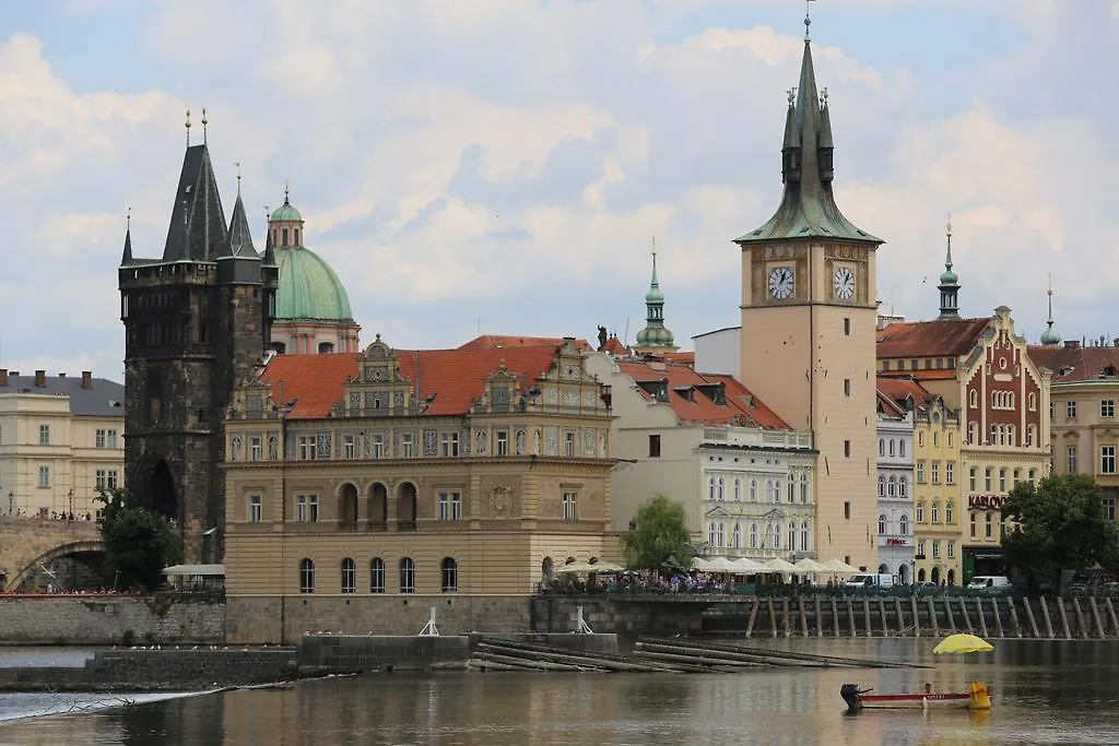 Hotel Mira Inn Prague 3*,