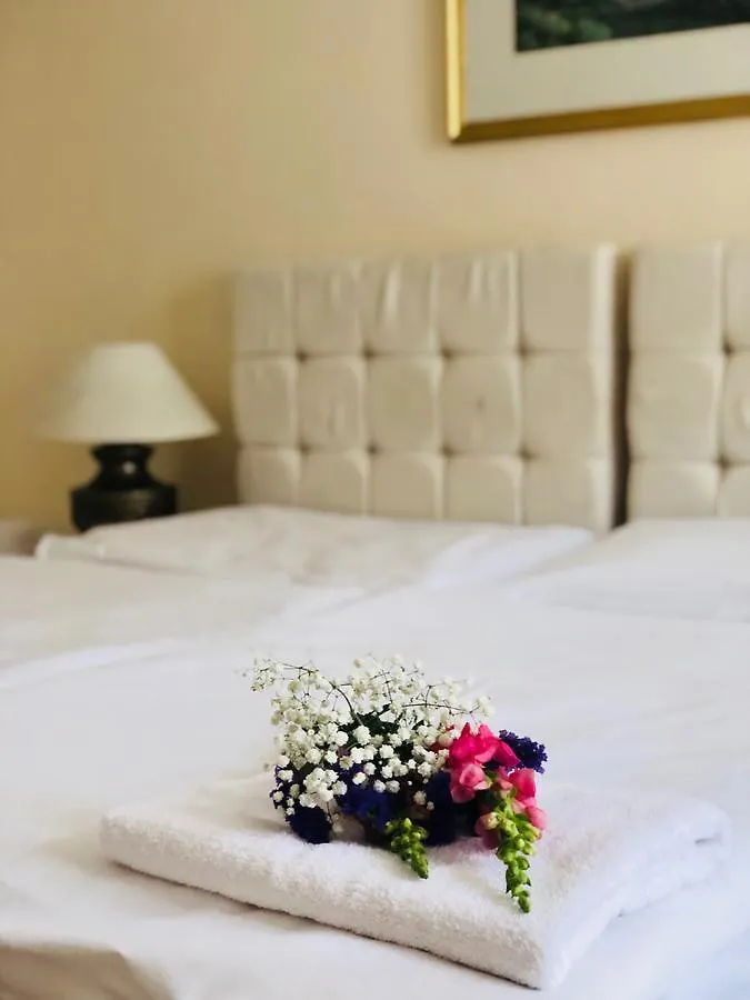 Hotel Mira Inn Prague